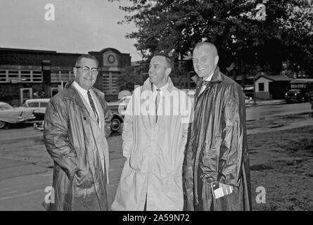 Astronauten auf 1959 Langley Inspektion. Stockfoto