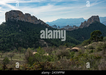 Landschaft von castellets Ridge in der Nähe von Puig Campana, Aus in der Nähe von Altea/Benidorm, Spanien. Stockfoto