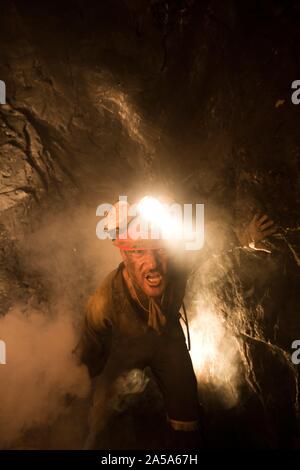 ANTONIO BANDERAS in den 33 (2015), Regie: PATRICIA RIGGEN. Quelle: ALCON ENTERTAINMENT/Album Stockfoto