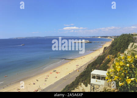 East Cliff Lift und Pier von Bournemouth, Dorset, England, Großbritannien Stockfoto