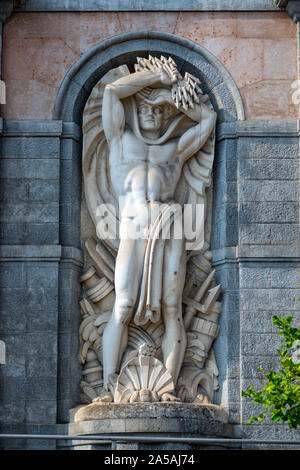 Riva del Garda am Gardasee, dem beliebten Reiseziel an der Italienischen Seen, Norditalien Stockfoto