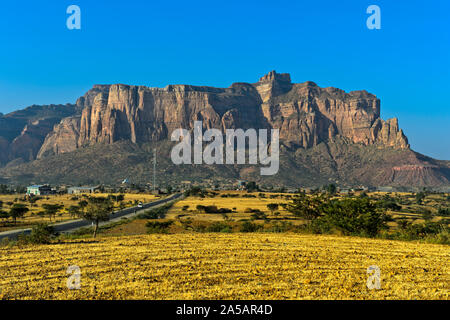 Blick über die hawzien Plateau zum Gheralta Berge, nördlichen Teil des Ostafrikanischen Rift Valley, Hawzien, Tigray, Äthiopien Stockfoto