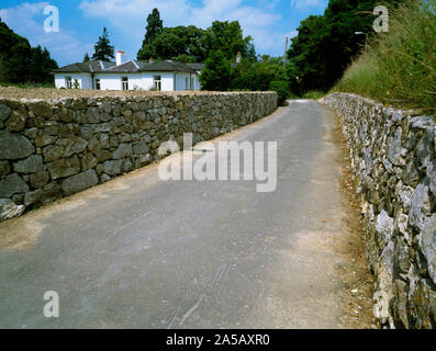 Bergarbeiter Pfad, colomendy Hall, Flintshire, Wales. Hohlweg gebaut für die Bergarbeiter zu Fuß zum und vom lokalen Steinbrüchen aus Ansicht des Hauses halten. Stockfoto