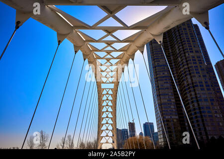 Humber Bay Bogenbrücke Toronto (weiße Brücke) Stockfoto