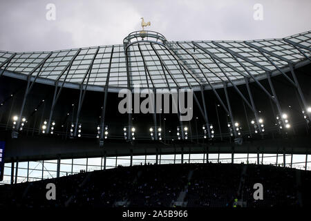 London, Großbritannien. Okt, 2019 19. Während der Premier League Match zwischen den Tottenham Hotspur und Watford bei Tottenham Hotspur Stadion, London, England am 19. Oktober 2019. Foto von Tom Smeeth. Nur die redaktionelle Nutzung, eine Lizenz für die gewerbliche Nutzung erforderlich. Keine Verwendung in Wetten, Spiele oder einer einzelnen Verein/Liga/player Publikationen. Credit: UK Sport Pics Ltd/Alamy leben Nachrichten Stockfoto