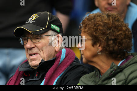 Ein Burnley Fan auf der Tribüne reagiert während der Premier League Match für die King Power Stadion, Leicester. Stockfoto