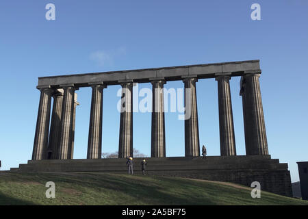 Nationaldenkmal auf dem Calton Hill, Edinburgh, Schottland Stockfoto