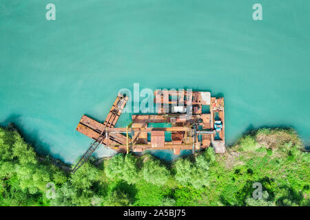 Blauer Steinbruch in der Nähe von Sofia, Bulgarien, im Mai 2019 getroffen Stockfoto