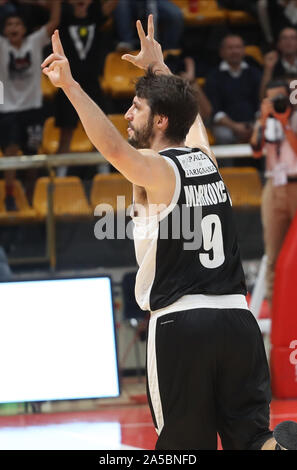 Bologna, Italien, 19 Okt 2019, Glück von Stefan Markovic (Virtus Bologna) während Segafredo Segafredo Virtus Bologna vs Openjobmetis Varese - Italienische Basketball eine Serie Meisterschaft - Credit: LPS/Michele Nucci/Alamy leben Nachrichten Stockfoto