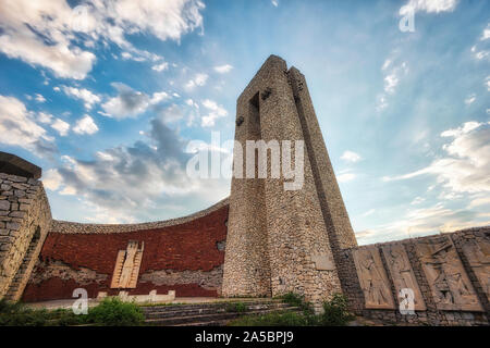 Drei Generationen Denkmal im Zentrum von Bulgarien, im Mai 2. Stockfoto