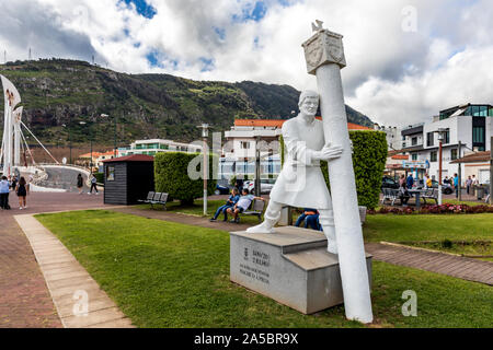 Machico à Proa. Eine Statue zur Erinnerung an die erste Landung des portugiesischen Entdecker auf der Insel Madeira in Machico. Stockfoto