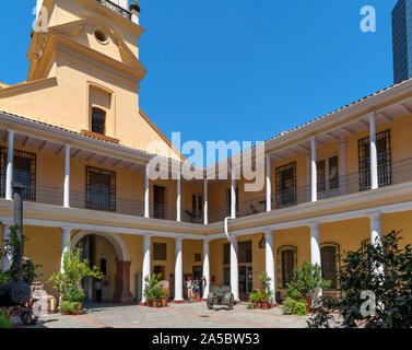 Innenhof des National History Museum, Plaza de Armas, Santiago Centro, Santiago, Chile, Südamerika Stockfoto