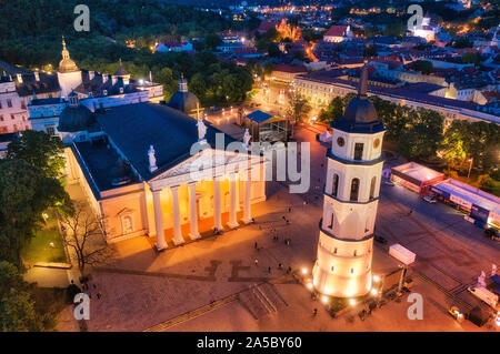 Sonnenuntergang über Zentral Vilnius, Litauen, im Mai 2019 getroffen Stockfoto