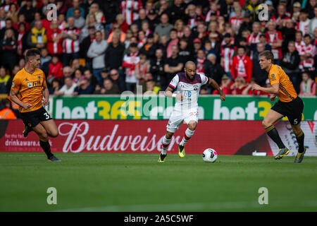 Wolverhampton, Großbritannien. 19. Okt 2019. Nathan Redmond von Southampton während der Premier League Match zwischen Wolverhampton Wanderers und Southampton an Molineux, Wolverhampton am Samstag, den 19. Oktober 2019. (Credit: Alan Hayward | MI Nachrichten) das Fotografieren dürfen nur für Zeitung und/oder Zeitschrift redaktionelle Zwecke verwendet werden, eine Lizenz für die gewerbliche Nutzung Kreditkarte erforderlich: MI Nachrichten & Sport/Alamy leben Nachrichten Stockfoto