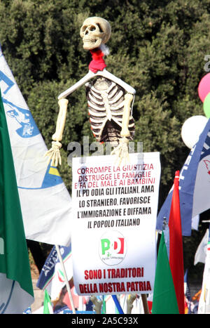 Rom, Italien. Okt, 2019 20. Rom, 'italienische Stolz' League Demonstration gegen die Conte abgebildeten Regierung: Credit: Unabhängige Fotoagentur/Alamy leben Nachrichten Stockfoto