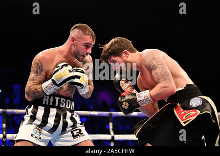 Newcastle, UK. Okt, 2019 19. Robbie Davies Jr vs Lewis Ritson - Super-Lightweight Wettbewerb während Robbie Davies JR vs Lewis Ritson an Utilita Arena am Samstag, den 19. Oktober 2019 in Newcastle, Großbritannien. Credit: Taka G Wu/Alamy leben Nachrichten Stockfoto