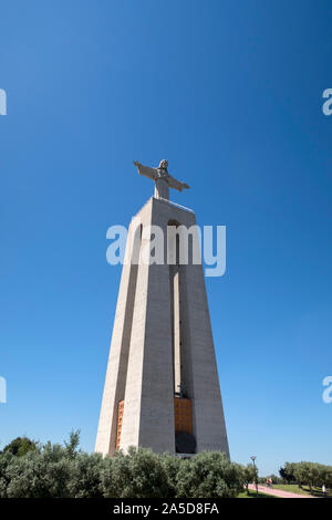 Heiligtum von Christus, dem König, aka Cristo Rei Statue mit Blick auf Lissabon, in Almada, Portugal Stockfoto