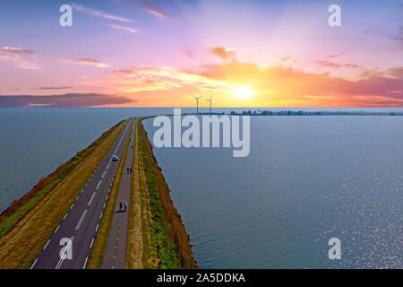 Antenne vom Deich nach Marken in den Niederlanden Stockfoto