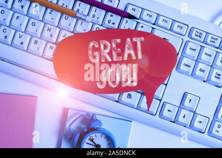 Handschrift text tolle Arbeit. Konzeptionelle Foto benutzt jemand Lob für etwas, was sie sehr gut leere Raum rot Hinweis Papier Blase oben getan haben, Stockfoto