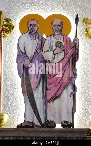 St. Simon und Judas Thaddäus auf tha Altar der Kirche von Saint Blaise, Zagreb, Kroatien. Stockfoto