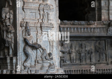 Post von innen Fort Vellore Hindu Tempel zeigen einen Gottes Göttlichkeit in Vellore, Indien, Tamil Nadu, September 2019 Stockfoto