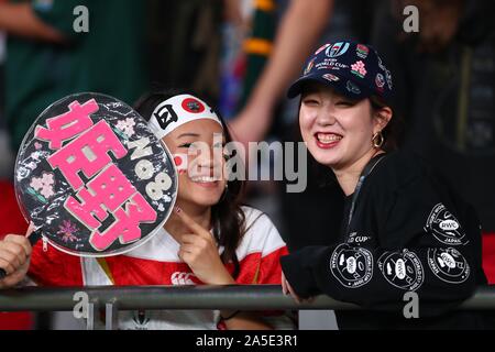 Tokio, Japan. Okt 2019 20. Japan Fans vor dem 2019 Rugby World Cup Viertelfinale Spiel zwischen Japan und Südafrika in Tokyo im Stadion in Tokio, Japan am 20. Oktober 2019. Credit: yohei Osada/LBA SPORT/Alamy leben Nachrichten Stockfoto