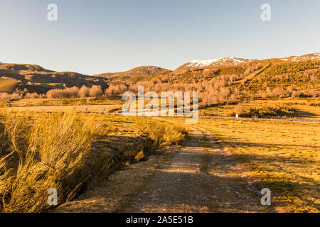 Degana - Villablino, Spanien. Der Puerto de Cerredo, einem Pass in 1359 m an der Grenze zu Kastilien und Leon und dem Fürstentum Asturien Stockfoto