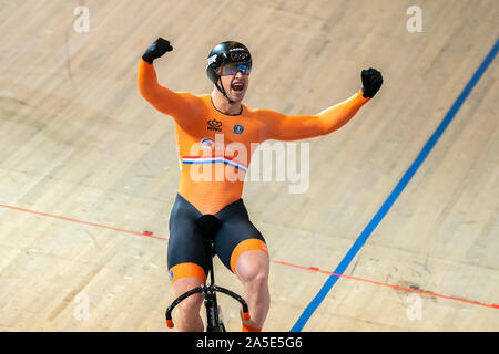 Harrie Lavreysen NED gewinnt die Mens Keirin während der uec Titel Radfahren Europäische Meisterschaft am Oktober, 19 2019 in Apeldoorn, Niederlande. (Foto von SCS/Sander Chamid Stockfoto