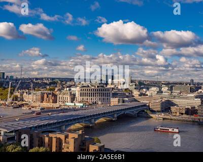 Blackfriars Railway Bridge über die Themse, London, UK. Stockfoto