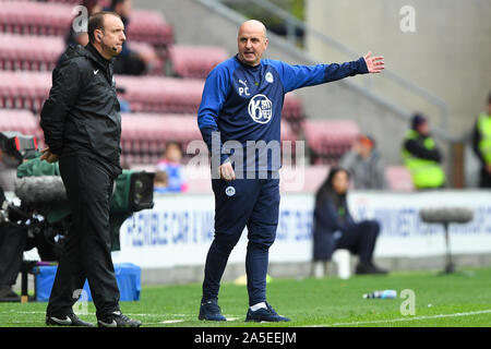 Wigan, Großbritannien. Okt, 2019 20. Paul Koch, Manager von Wigan Athletic während der Sky Bet Championship Match zwischen Wigan Athletic und Nottingham Forest bei der DW Stadium, Wigan am Sonntag, den 20. Oktober 2019. (Credit: Jon Hobley | MI Nachrichten) das Fotografieren dürfen nur für Zeitung und/oder Zeitschrift redaktionelle Zwecke verwendet werden, eine Lizenz für die gewerbliche Nutzung Kreditkarte erforderlich: MI Nachrichten & Sport/Alamy leben Nachrichten Stockfoto