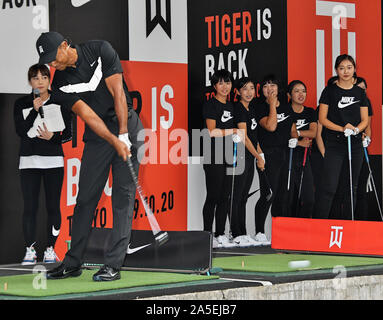 Tokio, Japan. Okt, 2019 20. Tiger Woods nimmt an Workshop der Veranstaltung 'Tiger ist zurück" an der Meiji-Universität in Tokyo, Japan am Sonntag, 20. Oktober 2019. Foto von Mori Keizo/UPI Quelle: UPI/Alamy leben Nachrichten Stockfoto