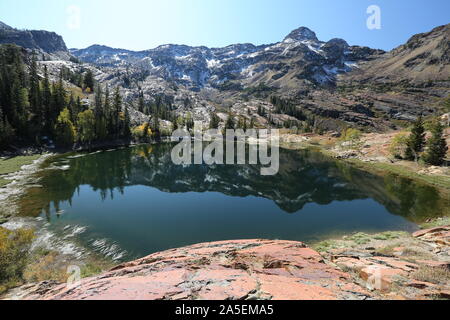 See Florenz im Herbst, Big Cottonwood Canyon, Utah Stockfoto