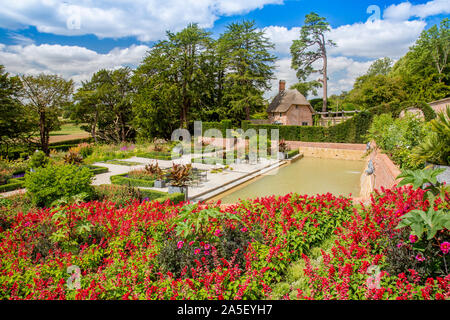 Die bunten Viktorianischen Duftgarten die Neu "Das Newt in Somerset' Garten und Hotel, nr Bruton, England, UK wiederhergestellt Stockfoto