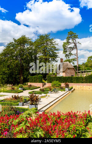 Die bunten Viktorianischen Duftgarten die Neu "Das Newt in Somerset' Garten und Hotel, nr Bruton, England, UK wiederhergestellt Stockfoto