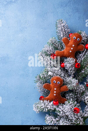 Weihnachten Lebkuchen Männer aus Filz Stockfoto