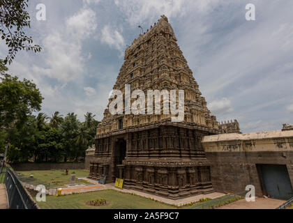 Hindu Tempel Eingang in Vellore fort In Vellore Tamil Nadu, an einem sonnigen Tag, Indien, September 2019 Stockfoto