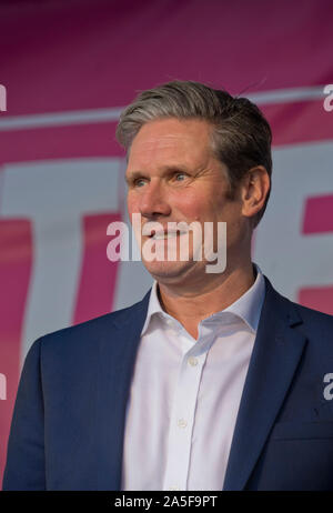 MPs Keir Starmer, Dianne Abbott und Emily Anti-Brexit Thonberry bei einer Demonstration vor Häusern des Parlaments als MPs pass Bill kein deal Brexit in London, England, UK zu verhindern Stockfoto