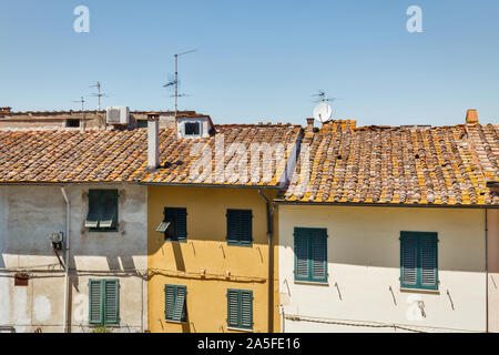 Montopoli in Val d'Arno alten Wohnarchitektur. Es ist eine Gemeinde in der Provinz Pisa in der italienischen Region Toskana. Stockfoto