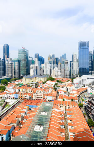 Singapur-09 Jun 2018: Singapur Financial District von Chinatown gesehen. Chinatown ist eine ethnische Nachbarschaft mit deutlich kulturellen chinesischen e Stockfoto