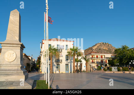 Nafplio Griechenland - 17. Juli 2019 ; in der kleinen Stadt Nafplio auf der Halbinsel Peloponnes Küste von Griechenland. Stockfoto