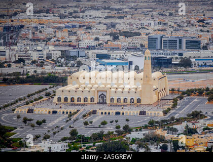 Blick auf die Imam Abdul Waheb Moschee, auch bekannt als große Moschee in Doha, Katar Stockfoto