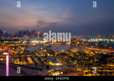 Sonnenuntergang Ariel Blick auf Qatar National Museum Stockfoto