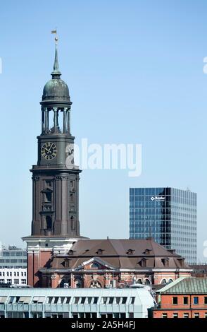 Die evangelische Kirche St. Michaelis, St. Pauli, Hamburg, Deutschland Stockfoto