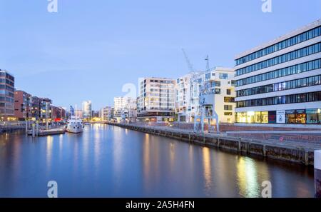 Büro-, Wohn- und Geschäftshäuser Am Kaiserkai, Quartier am Sandtorkai, Dalmannkai Hafencity, Hamburg, Deutschland Stockfoto