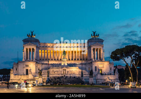 Blick auf das Denkmal von Viktor Emanuel II., Venezia, in Rom, Italien Stockfoto