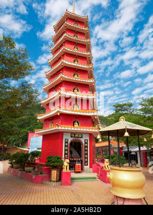 9-stöckiges Mann Fett Sze Pagode in zehn Tausend Buddhas Kloster. Sha Tin, New Territories, Hong Kong. Stockfoto