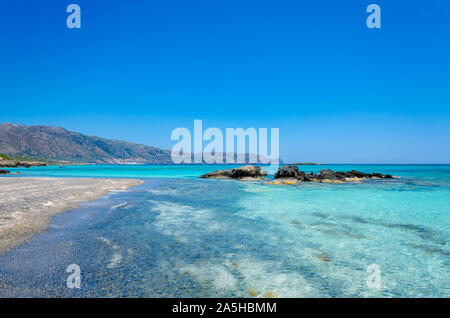 Elafonissi Strand, die erstaunliche Pink Beach auf Kreta, die mehrfach als einer der beeindruckendsten Strände nicht nur in Europa, sondern auch in gewählt worden ist Stockfoto