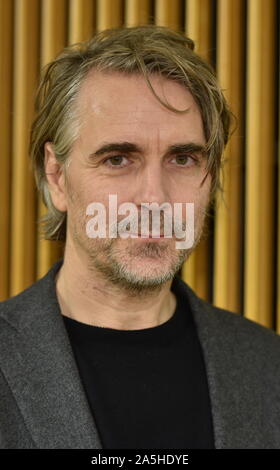 Köln, Deutschland. Okt, 2019 20. Der Schauspieler Jens Harzer liest an der Lit.Cologne, das internationale Literaturfestival. Credit: Horst Galuschka/dpa/Alamy leben Nachrichten Stockfoto