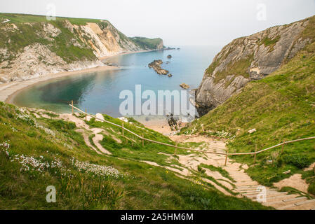 Mann des Krieges Bucht, Strand in der Nähe von Durdle Door, Dorset, England, UK, Jurassic Coast. Stockfoto