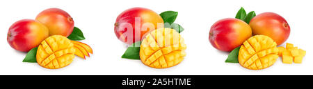 Mango Obst Hälfte mit Blättern und Schichten auf weißem Hintergrund schließen isoliert. Eingestellt oder Sammlung. Stockfoto